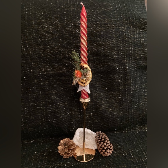 abundance| Prosperity handcrafted candle - Picture 4 of 10